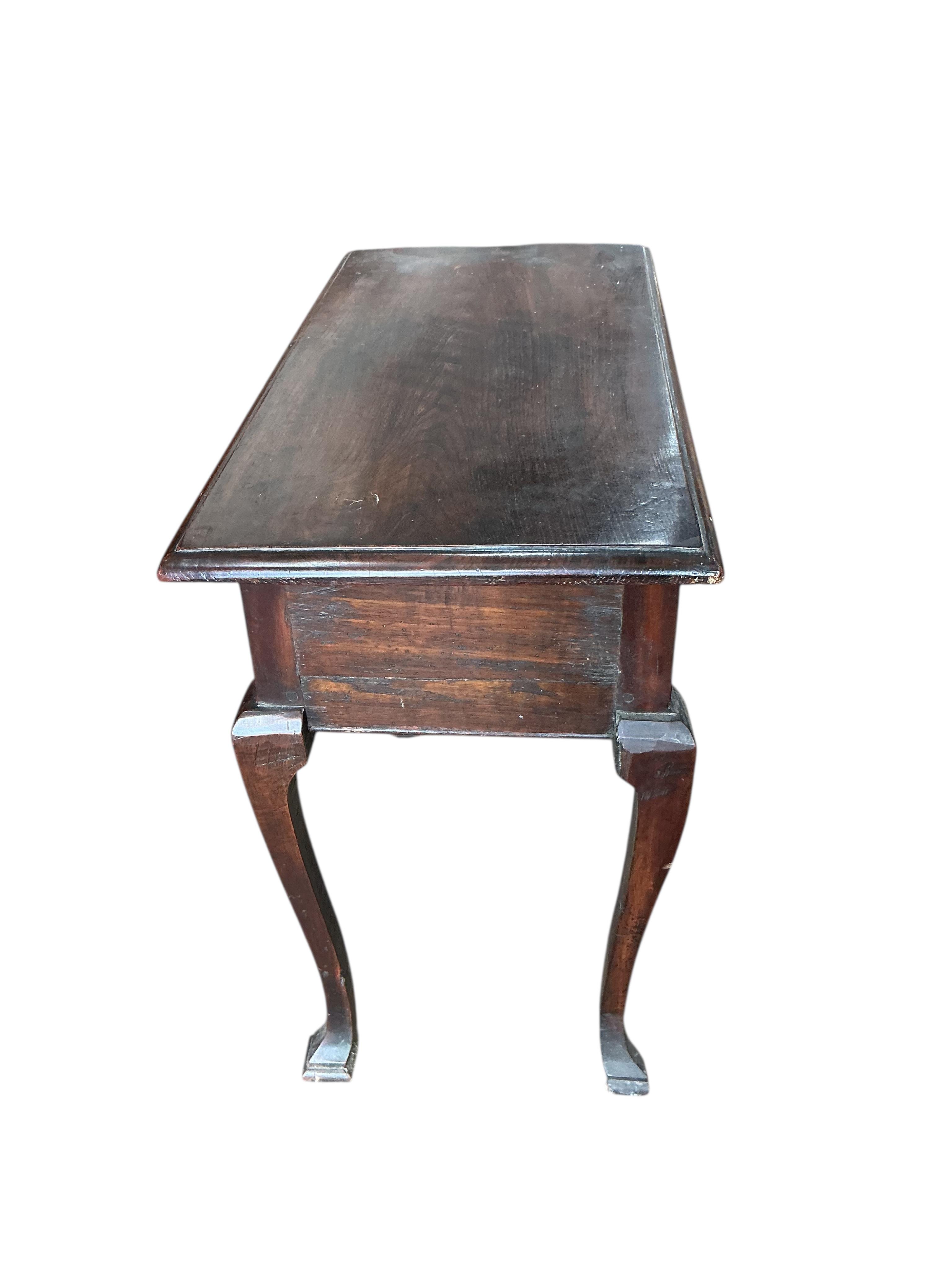 An 18th century rectangular oak side table, width 76cm, depth 39cm, height 74cm